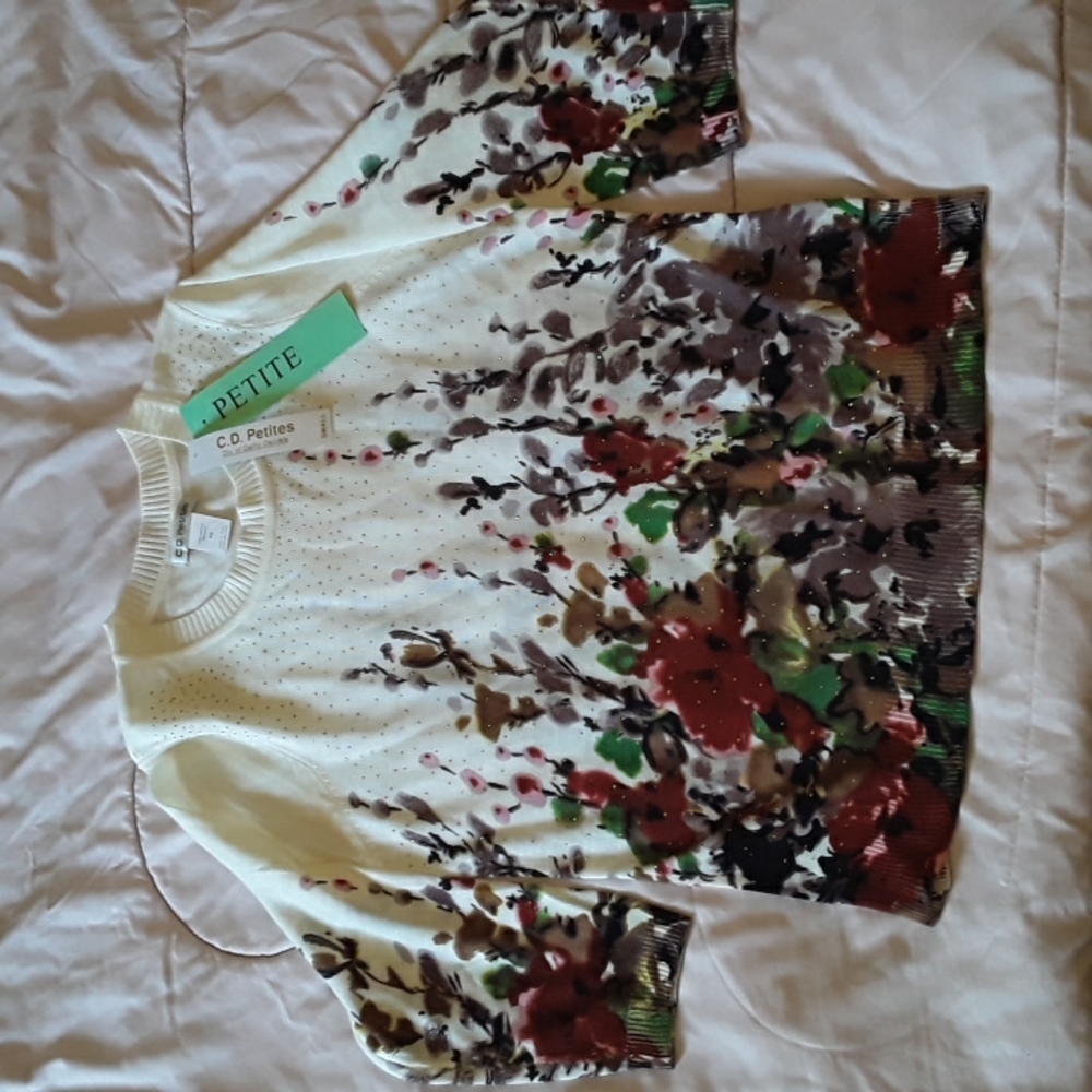 NWT C.D. Petites Cathy Daniels  sweater, size PS